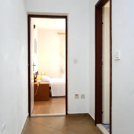 Seaside With A Swimming Pool Molunat, Dubrovnik - 3544