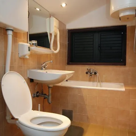 Apartment Seaside With A Swimming Pool Molunat, Dubrovnik - 3544